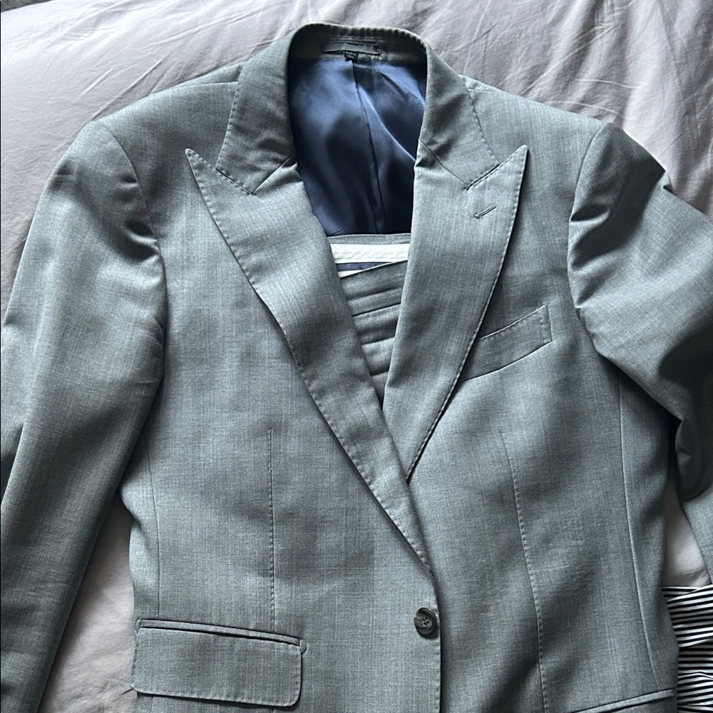 Suitsupply Light Gray Men's Suit Jacket and pants
